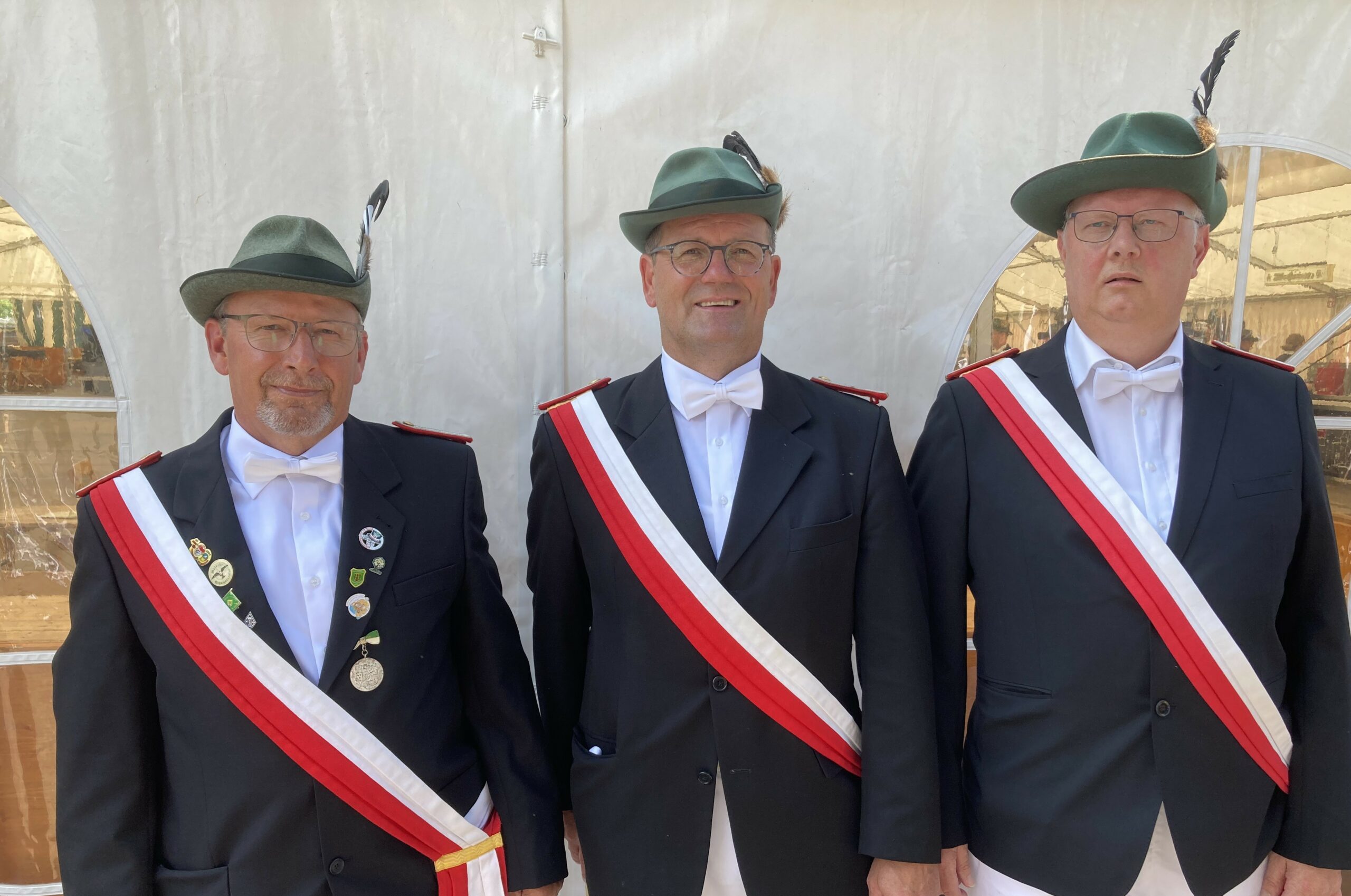DAS SIND WIR
